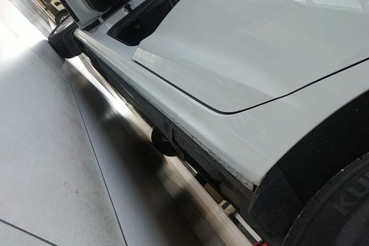 Used Volkswagen Bora 2021 1.5L Automatic Elite Smart Connect Edition Left Side Sill
