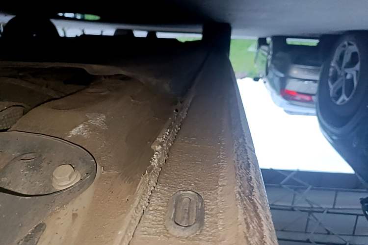 Used Volkswagen Bora 2021 1.5L Automatic Comfort Smart Connect Edition Left Side Sill