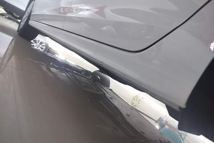 Used Volkswagen Bora 2021 1.5L Manual Fashion Smart Connect Edition Left Side Sill