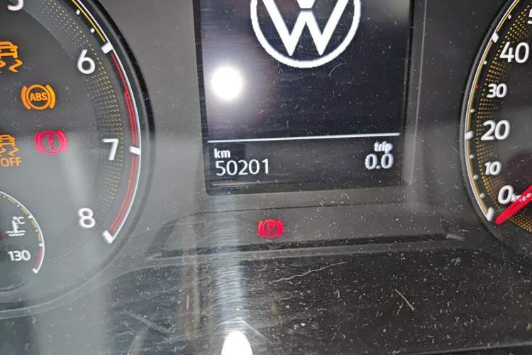 Used Volkswagen Bora 2021 1.5L Automatic Comfort Smart Connect Edition Odometer Close Up