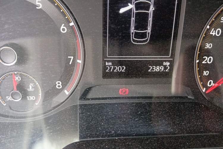 Used Volkswagen Bora 2021 1.5L Automatic Elite Smart Connect Edition Odometer Close Up