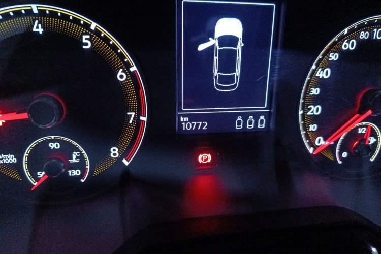 Used Volkswagen Bora 2021 1.5L Automatic Comfort Smart Connect Edition Odometer Close Up