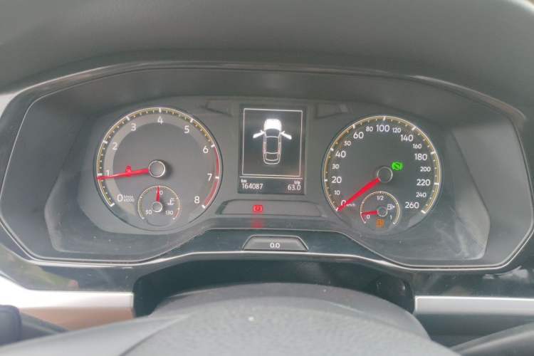 Used Volkswagen Bora 2021 1.5L Automatic Fashionable Smart Connectivity Version Odometer Close Up