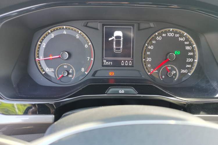 Used Volkswagen Bora 2021 1.5L Automatic Elite Smart Connect Edition Odometer Close Up