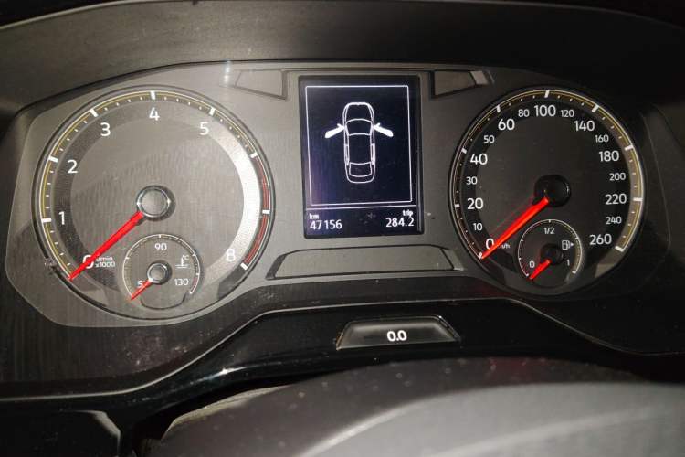 Used Volkswagen Bora 2021 1.5L Automatic Fashionable Smart Connectivity Version Odometer Close Up