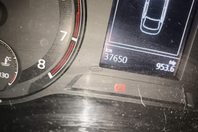 Used Volkswagen Bora 2021 280TSI DSG Elite Smart Connectivity Version Odometer Close Up