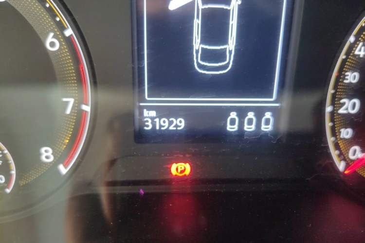 Used Volkswagen Bora 2021 1.5L Automatic Comfort Smart Connect Edition Odometer Close Up