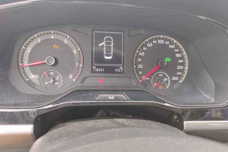 Used Volkswagen Bora 2021 1.5L Automatic Fashionable Smart Connectivity Version Odometer Close Up