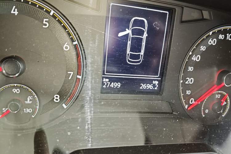 Used Volkswagen Bora 2021 1.5L Automatic Fashionable Smart Connectivity Version Odometer Close Up