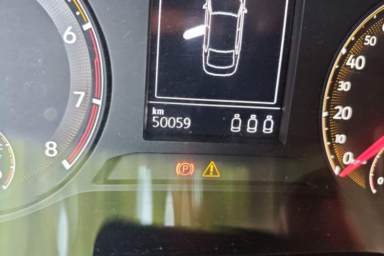 Used Volkswagen Bora 2021 1.5L Automatic Comfort Smart Connect Edition Odometer Close Up