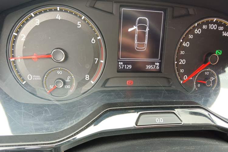 Used Volkswagen Bora 2021 1.5L Automatic Fashionable Smart Connectivity Version Odometer Close Up