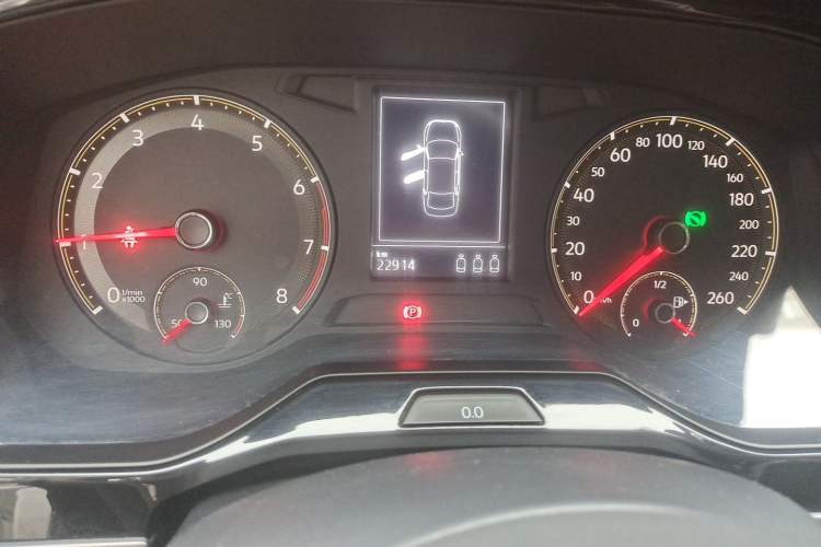 Used Volkswagen Bora 2021 1.5L Automatic Fashionable Smart Connectivity Version Odometer Close Up