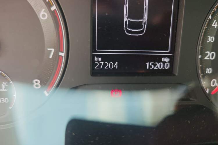 Used Volkswagen Bora 2021 1.5L Automatic Elite Smart Connect Edition Odometer Close Up