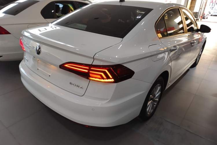 Used Volkswagen Bora 2021 1.5L Automatic Fashionable Smart Connectivity Version Rear Right 45 Deg