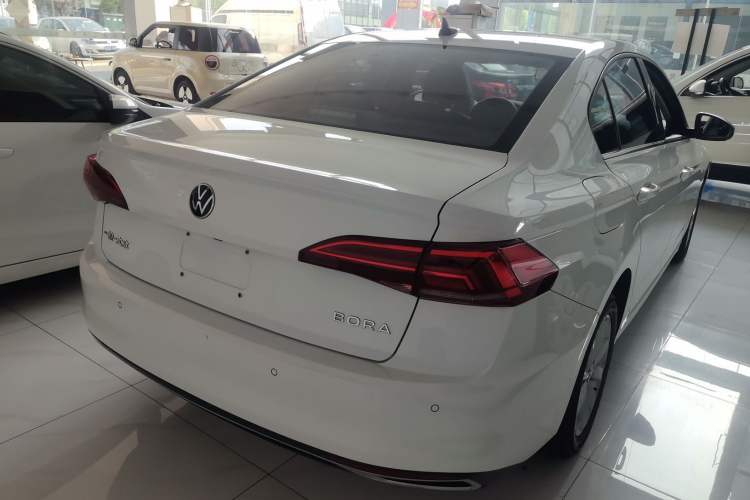 Used Volkswagen Bora 2021 1.5L Automatic Comfort Smart Connect Edition Rear Right 45 Deg