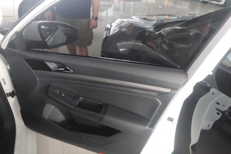 Used Volkswagen Bora 2021 1.5L Automatic Elite Smart Connect Edition Right Front Door Interior