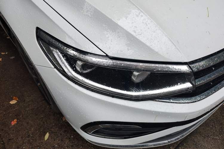 Used Volkswagen Bora 2021 200TSI DSG Elite Smart Connectivity Version Right Front Headlight