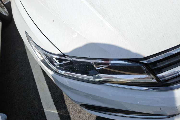 Used Volkswagen Bora 2021 1.5L Automatic Comfort Smart Connect Edition Right Front Headlight