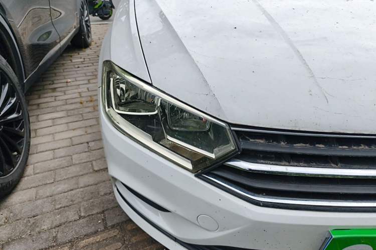 Used Volkswagen Bora 2021 1.5L Automatic Fashionable Smart Connectivity Version Right Front Headlight