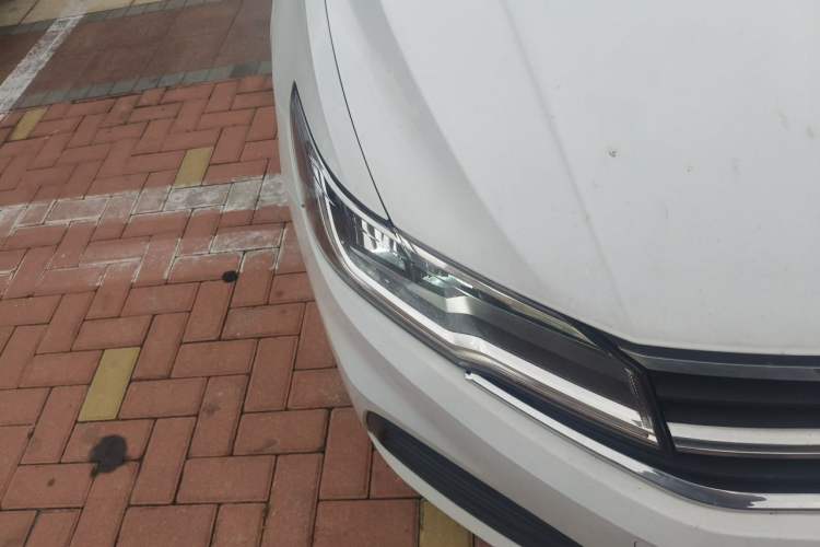 Used Volkswagen Bora 2021 1.5L Automatic Fashionable Smart Connectivity Version Right Front Headlight