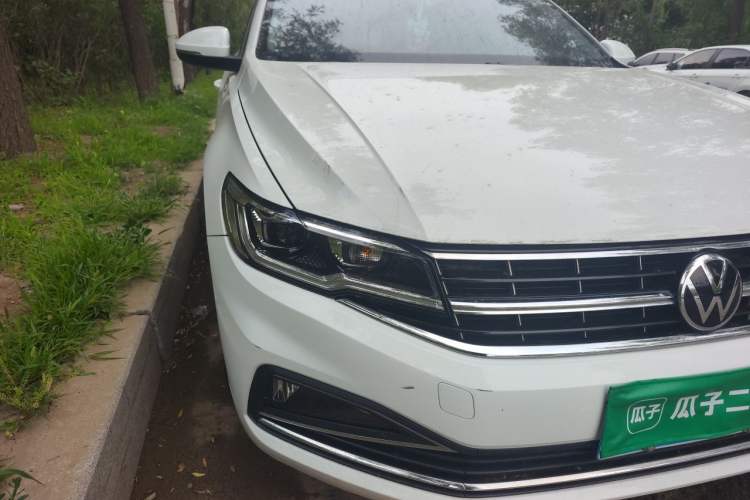 Used Volkswagen Bora 2021 1.5L Automatic Comfort Smart Connect Edition Right Front Headlight