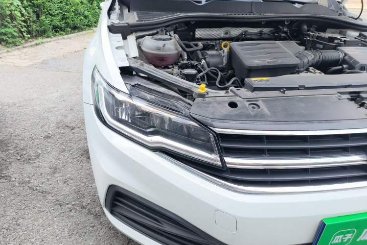 Used Volkswagen Bora 2021 1.5L Automatic Fashionable Smart Connectivity Version Right Front Headlight