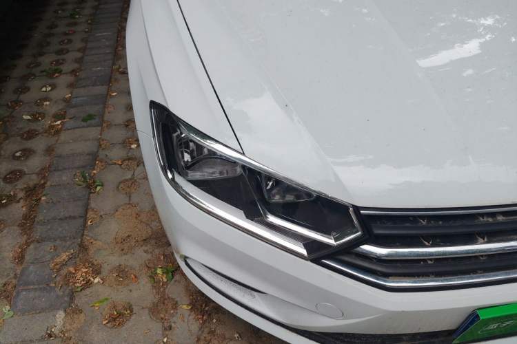Used Volkswagen Bora 2021 1.5L Automatic Comfort Smart Connect Edition Right Front Headlight