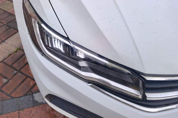 Used Volkswagen Bora 2021 1.5L Automatic Fashionable Smart Connectivity Version Right Front Headlight