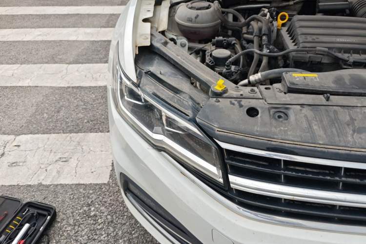 Used Volkswagen Bora 2021 280TSI DSG Elite Smart Connectivity Version Right Front Headlight