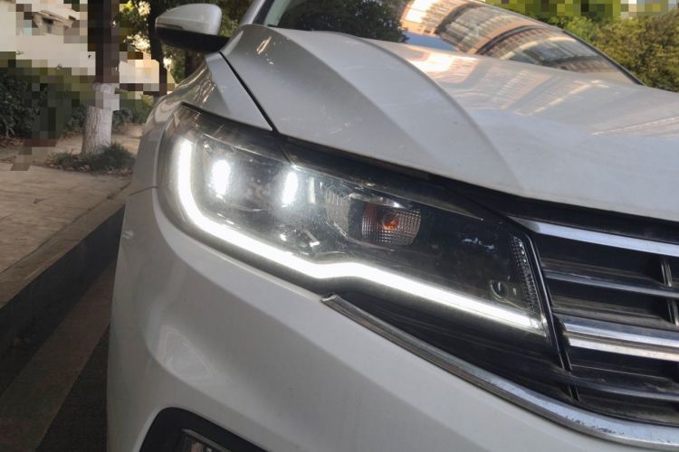 Used Volkswagen Bora 2021 1.5L Automatic Elite Smart Connect Edition Right Front Headlight