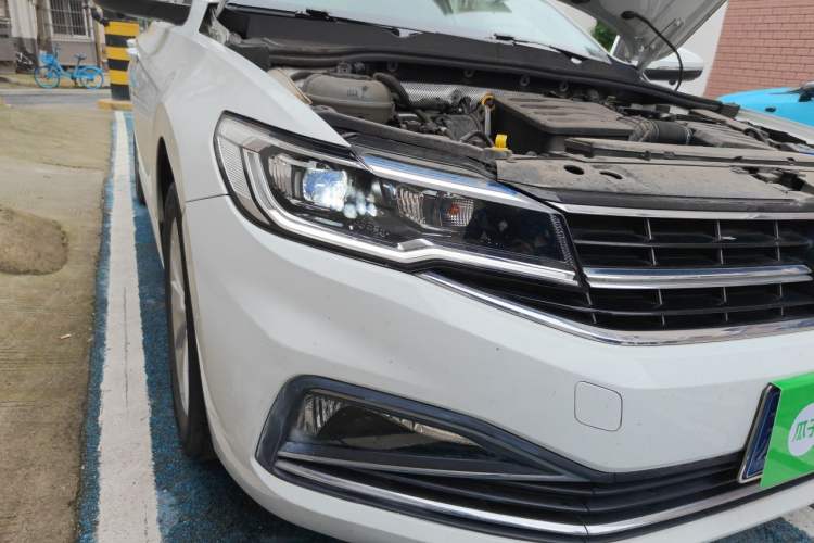 Used Volkswagen Bora 2021 1.5L Automatic Comfort Smart Connect Edition Right Front Headlight