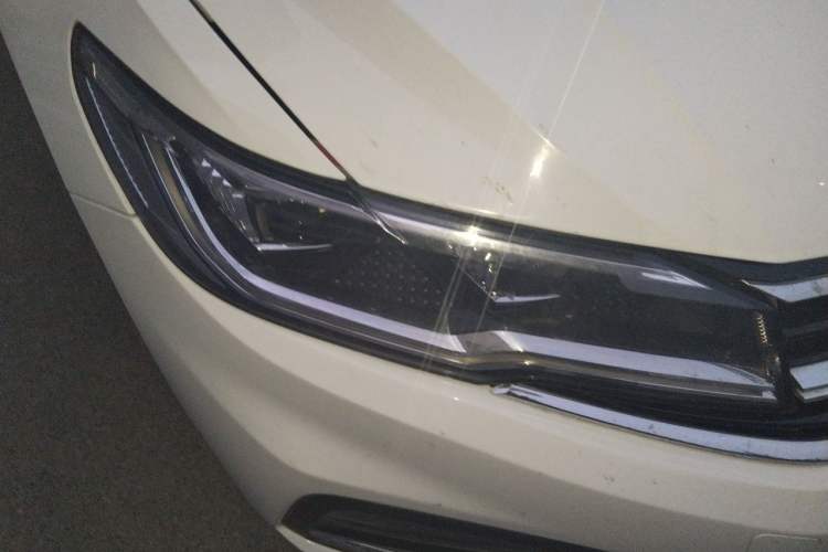 Used Volkswagen Bora 2021 1.5L Automatic Elite Smart Connect Edition Right Front Headlight