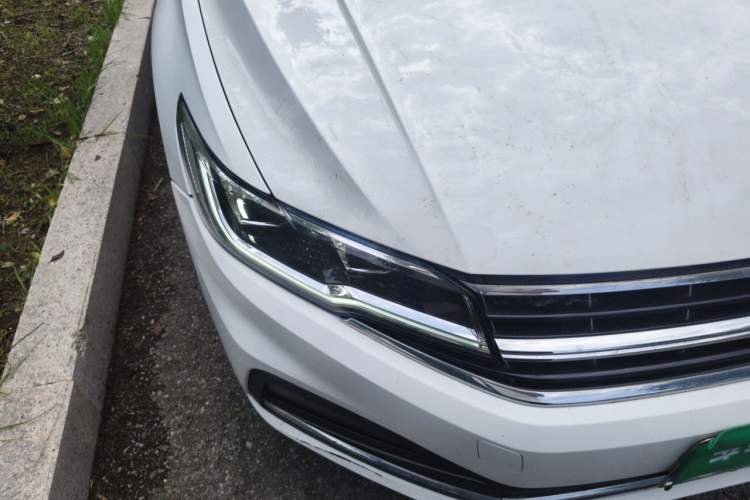 Used Volkswagen Bora 2021 1.5L Automatic Comfort Smart Connect Edition Right Front Headlight