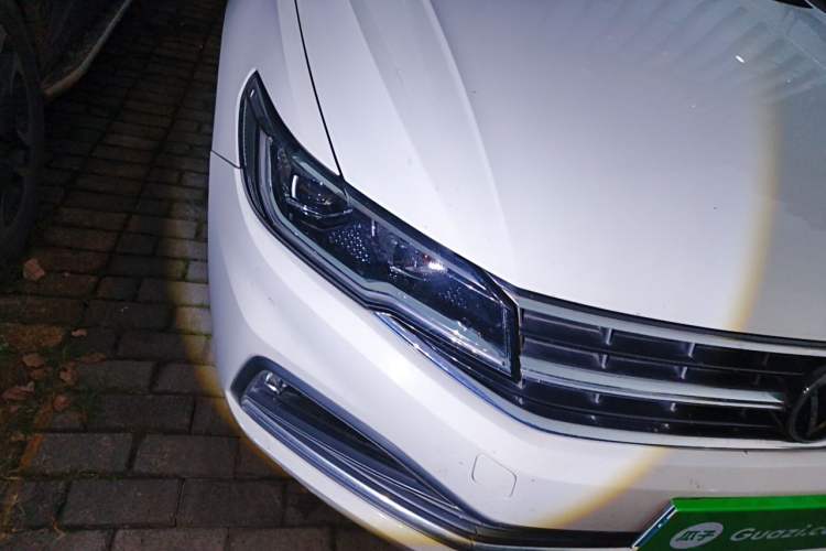 Used Volkswagen Bora 2021 1.5L Automatic Elite Smart Connect Edition Right Front Headlight