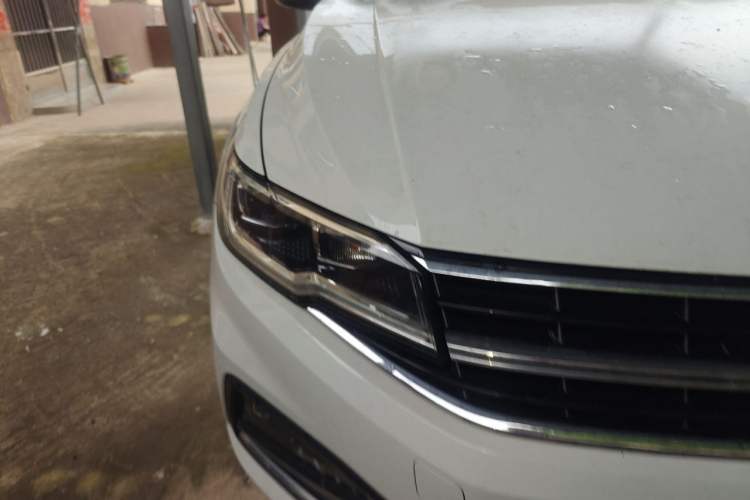 Used Volkswagen Bora 2021 280TSI DSG Elite Smart Connectivity Version Right Front Headlight