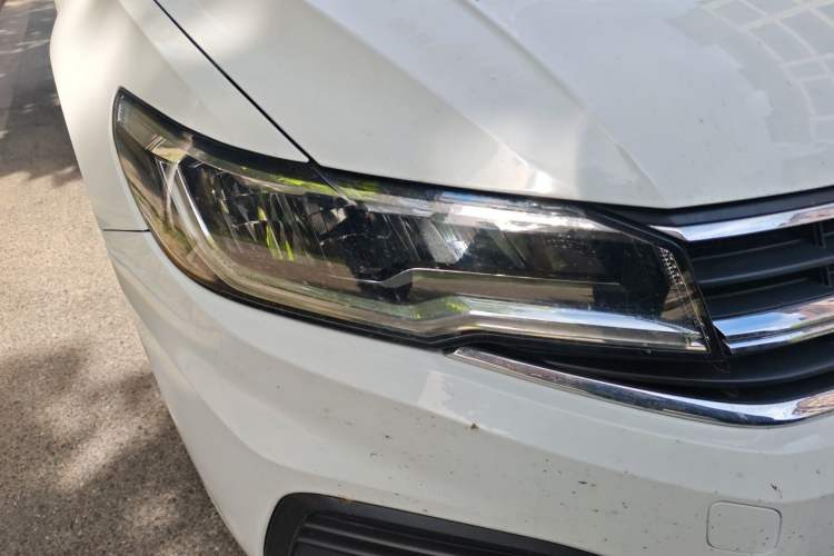 Used Volkswagen Bora 2021 1.5L Automatic Fashionable Smart Connectivity Version Right Front Headlight