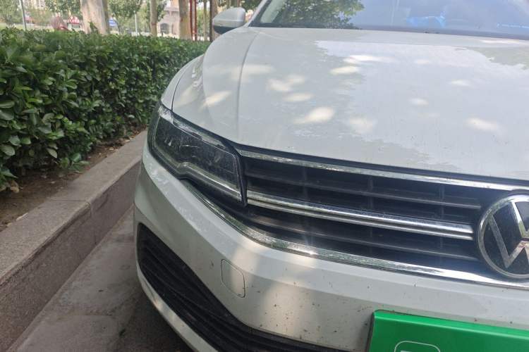 Used Volkswagen Bora 2021 1.5L Automatic Comfort Smart Connect Edition Right Front Headlight