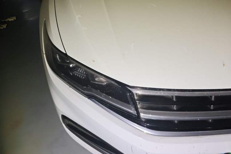 Used Volkswagen Bora 2021 1.5L Automatic Comfort Smart Connect Edition Right Front Headlight