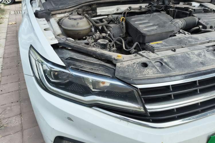 Used Volkswagen Bora 2021 1.5L Automatic Comfort Smart Connect Edition Right Front Headlight
