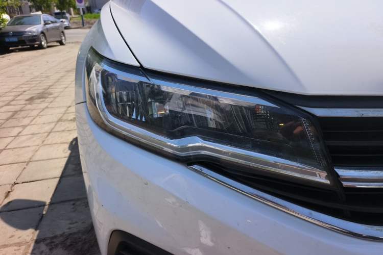 Used Volkswagen Bora 2021 1.5L Automatic Fashionable Smart Connectivity Version Right Front Headlight