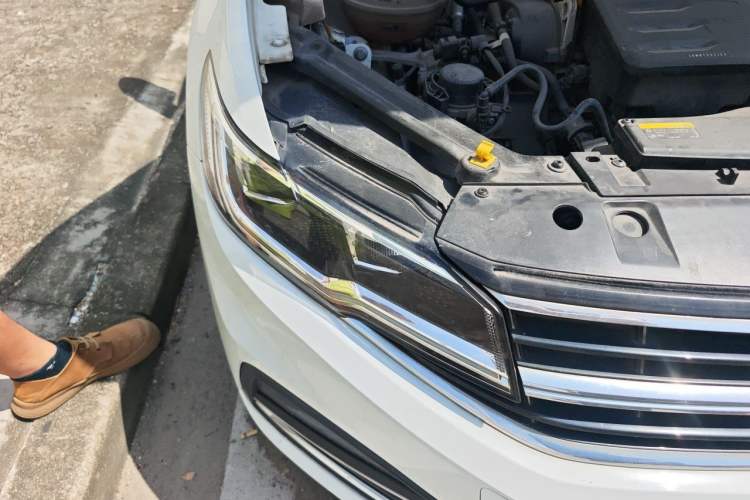 Used Volkswagen Bora 2021 1.5L Automatic Elite Smart Connect Edition Right Front Headlight
