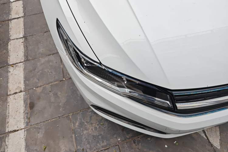 Used Volkswagen Bora 2021 1.5L Automatic Comfort Smart Connect Edition Right Front Headlight