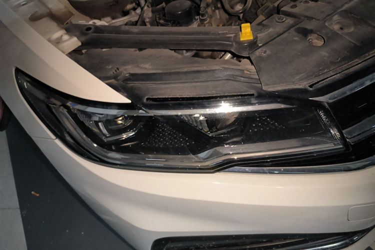 Used Volkswagen Bora 2021 1.5L Automatic Elite Smart Connect Edition Right Front Headlight