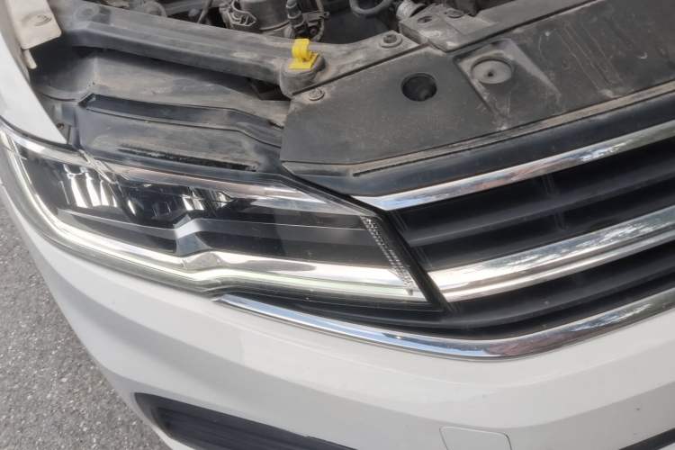 Used Volkswagen Bora 2021 1.5L Automatic Fashionable Smart Connectivity Version Right Front Headlight