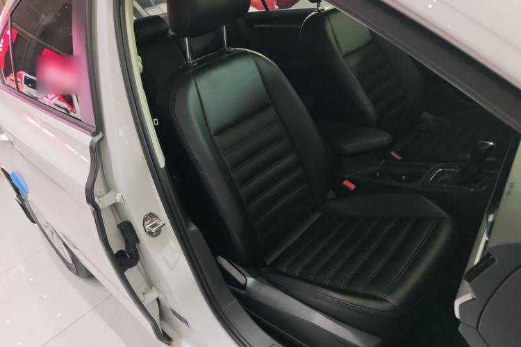 Used Volkswagen Bora 2021 1.5L Automatic Fashionable Smart Connectivity Version Right Front Seat