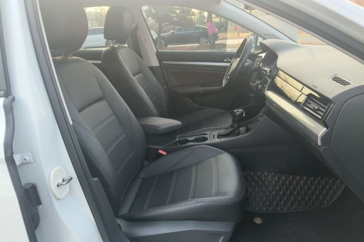 Used Volkswagen Bora 2021 1.5L Automatic Fashionable Smart Connectivity Version Right Front Seat