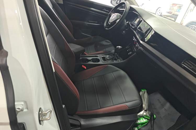 Used Volkswagen Bora 2021 1.5L Automatic Comfort Smart Connect Edition Right Front Seat