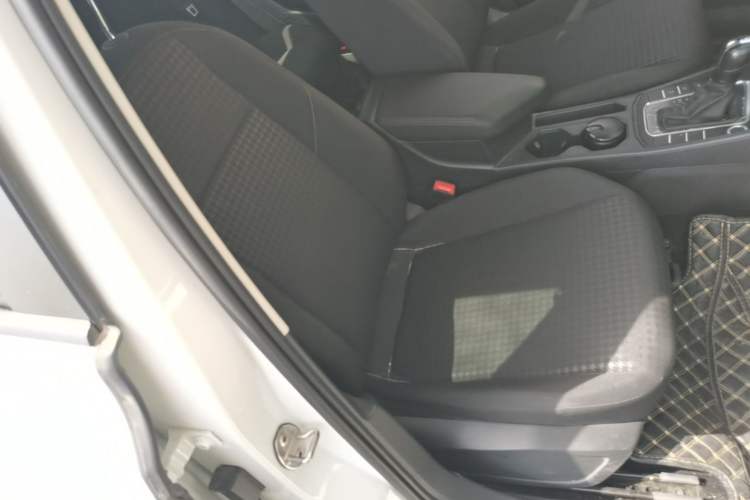 Used Volkswagen Bora 2021 1.5L Automatic Fashionable Smart Connectivity Version Right Front Seat