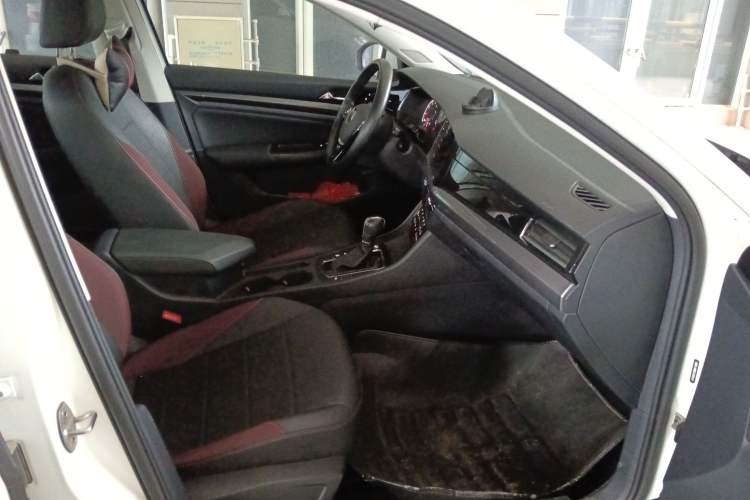 Used Volkswagen Bora 2021 1.5L Automatic Elite Smart Connect Edition Right Front Seat