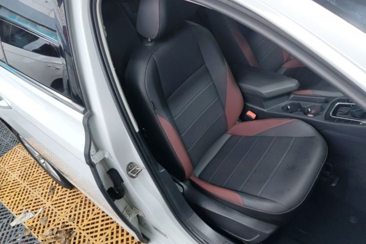 Used Volkswagen Bora 2021 1.5L Automatic Elite Smart Connect Edition Right Front Seat